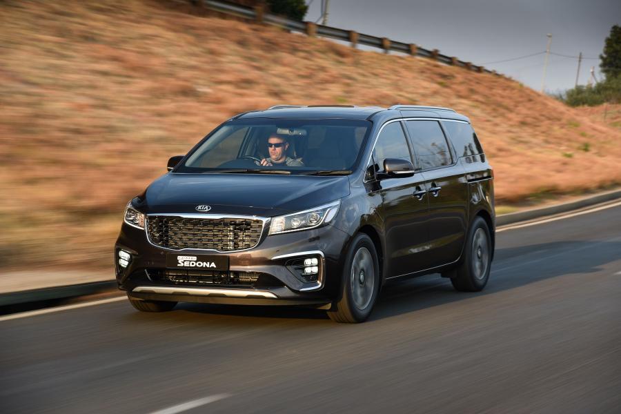  Kia Grand Sedona (YP) 2018 года  (ZA) (фото 29 из 40)